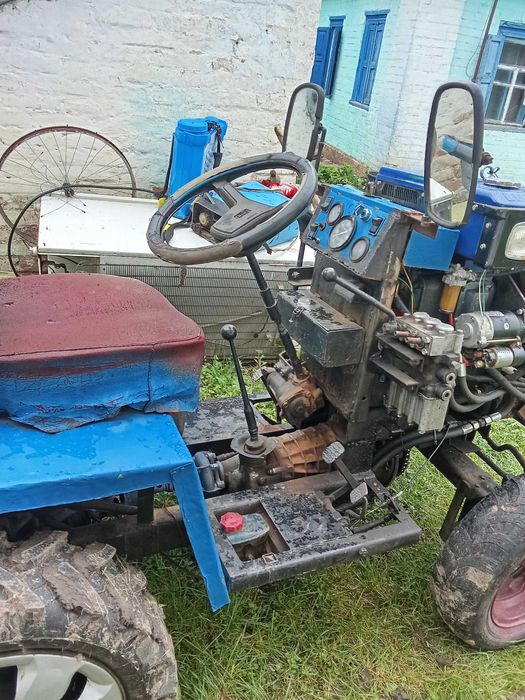 Міні трактор  з дилильним мотором