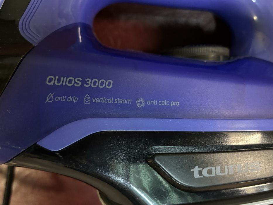 Ferro de engomar Taurus