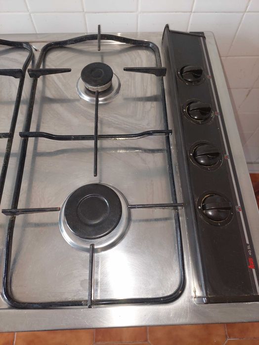 Placa inox Teka a gas canalizado