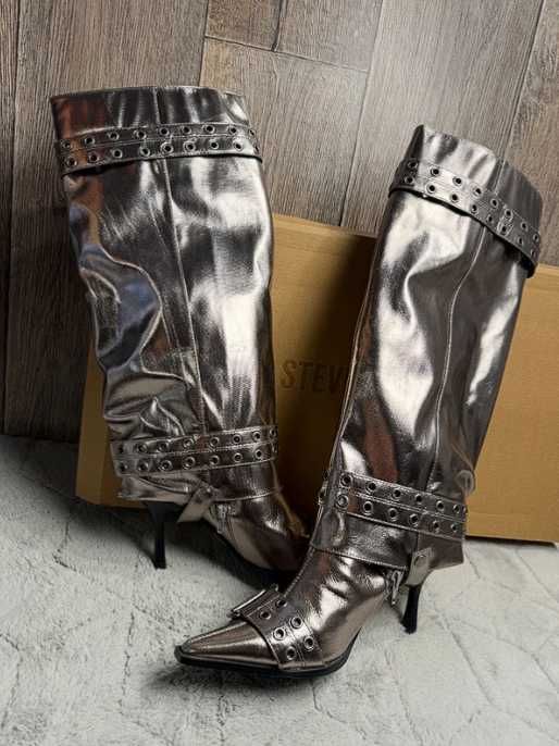 Srebrne kozaki botki damskie Steve Madden Showcaser 39