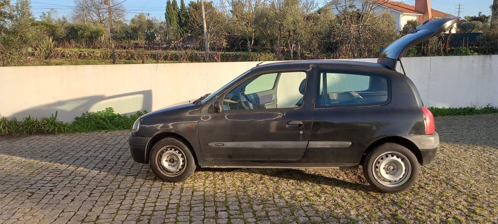 Renault Clio II 1.9 Diesel ano 2000