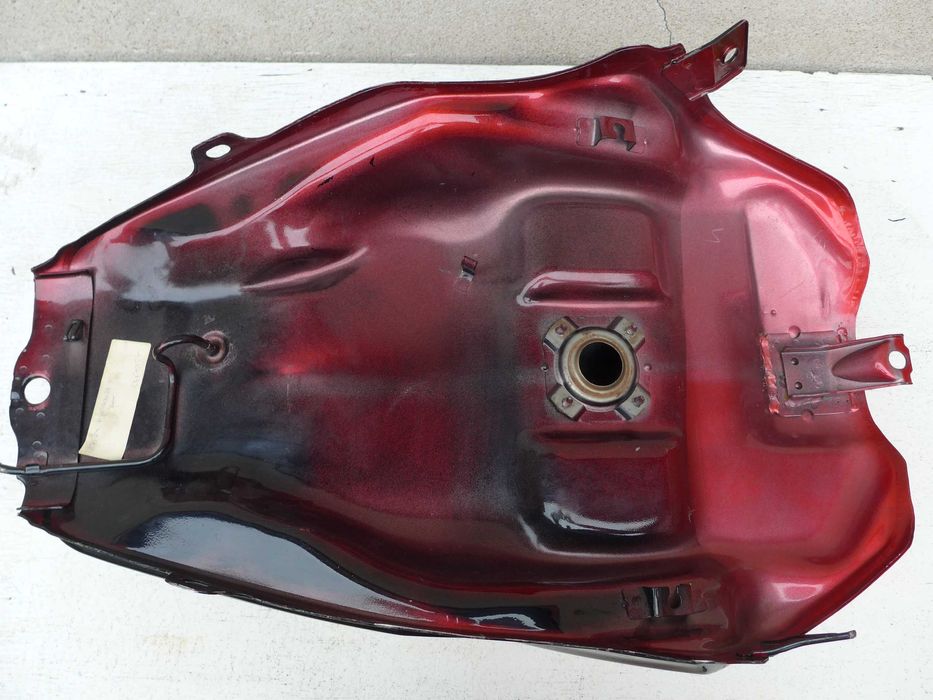 Honda VF 1000 f ZBIORNIK paliwa bak / bez korozji