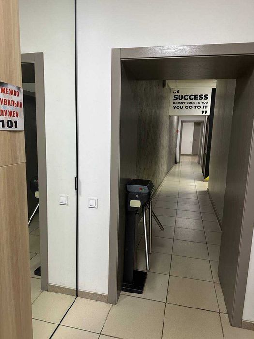 Оренда приміщення 380 м2/ Слов'янська 8/ м. Вокзальна 150 м