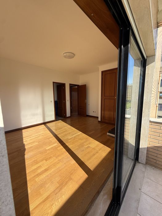 T3 com vista deslumbrante, elevador e garagem