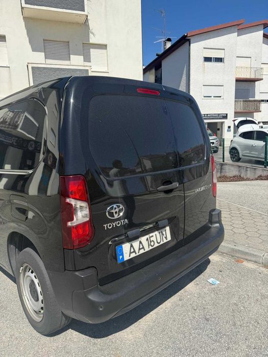 Carrinha Toyota ProaceCity