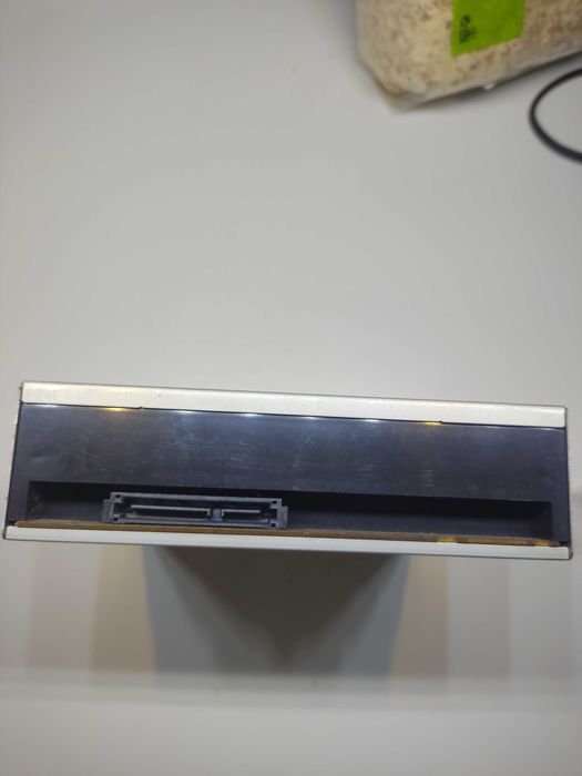 HL DataStorage GH10N SATA CD/DVD Recorder and Reader427552123304683523