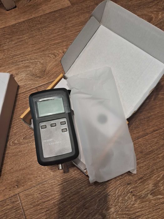 YR1035 тестер внутренего сопротивления .Блок питания  12в 20а