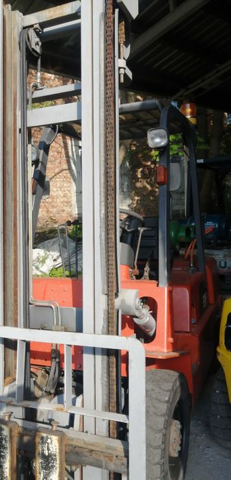 Hавантажувач Nissan UJ02A25 газ-бензин 2..5т на 4м ,сайшифт Японія