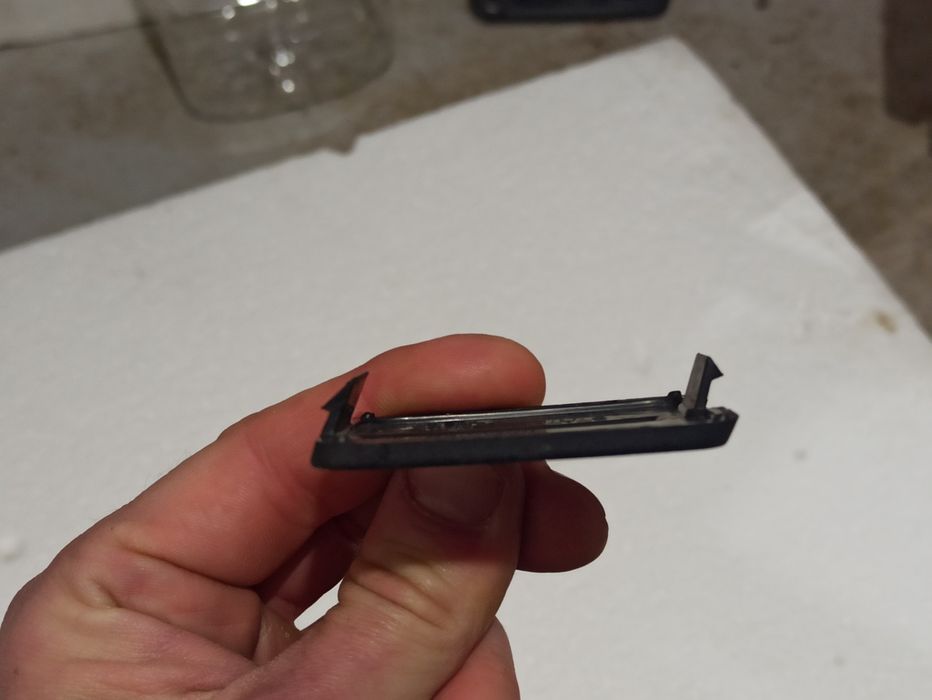 Заглушка буксировочного крюка переднього бампера Volvo XC90. Оригінал!