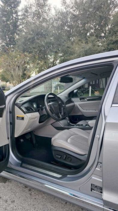 Hyundai Sonata Hybrid Limited      2017