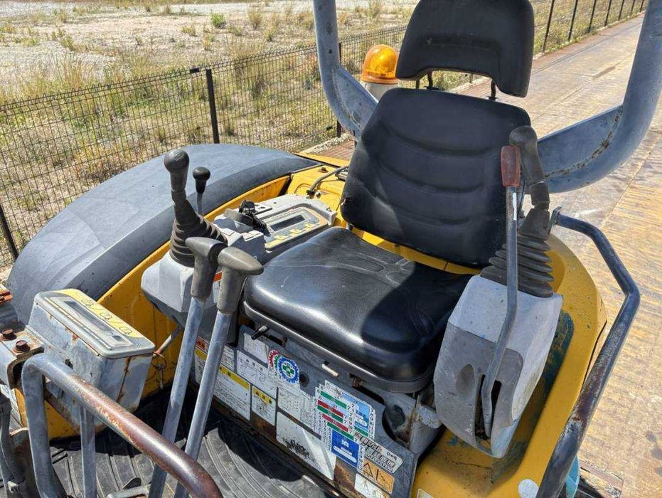 Гусеничний екскаватор KUBOTA U-35-5