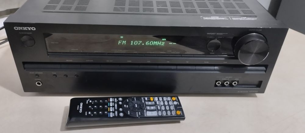 Ресивер Onkyo H-TR358.