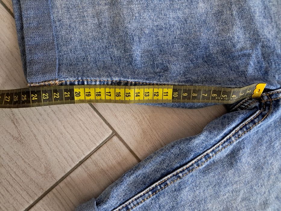 Шорти джинсові майже як нові