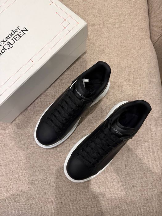 Tenis mcqueen novos 44