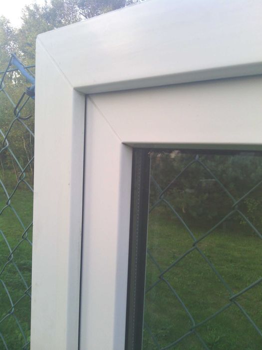 Okno plastikowe białe 60 x 147 otwieralno uchylne