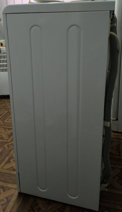 Продаю стиральную машину Indesit IWSE5125