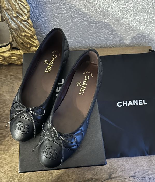 Балетки в стилі Chanel чорні