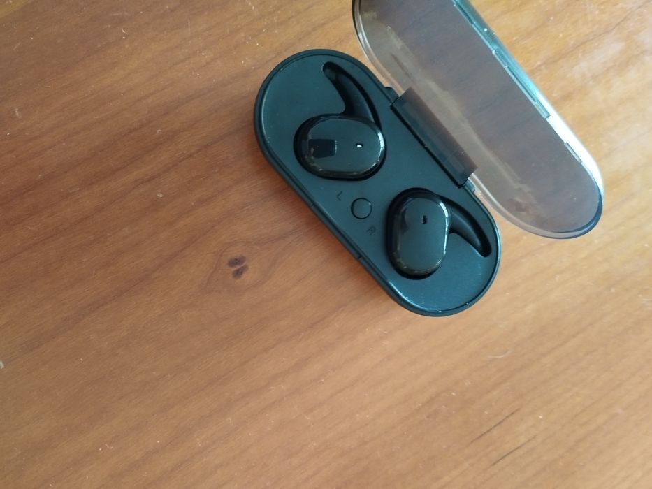 Earphones sem fio + relógio