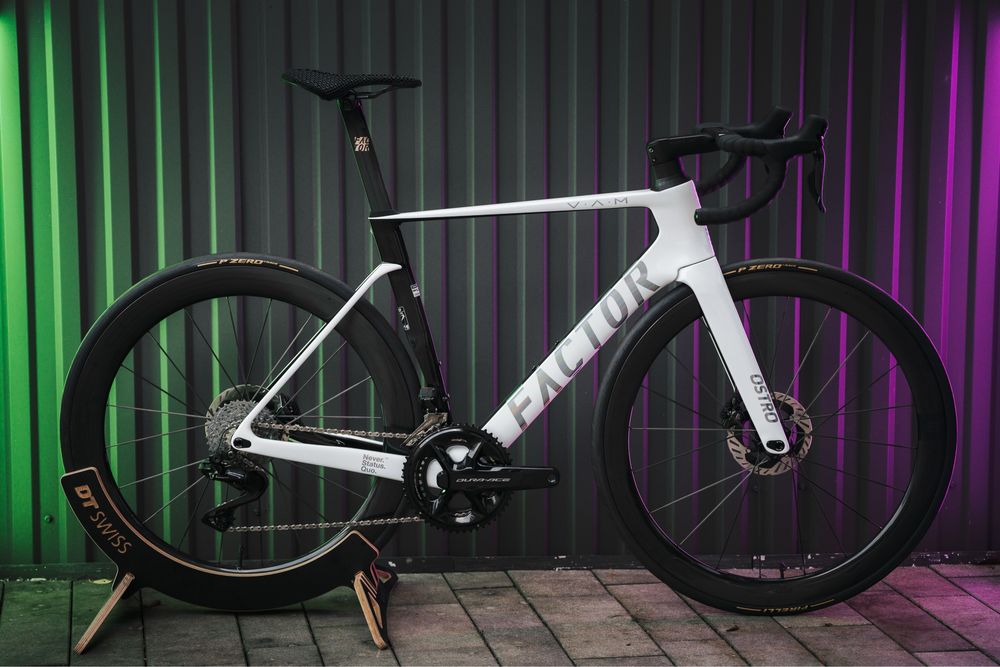 Rower Szosowy FACTOR Ostro Vam Nowy! Leasing!