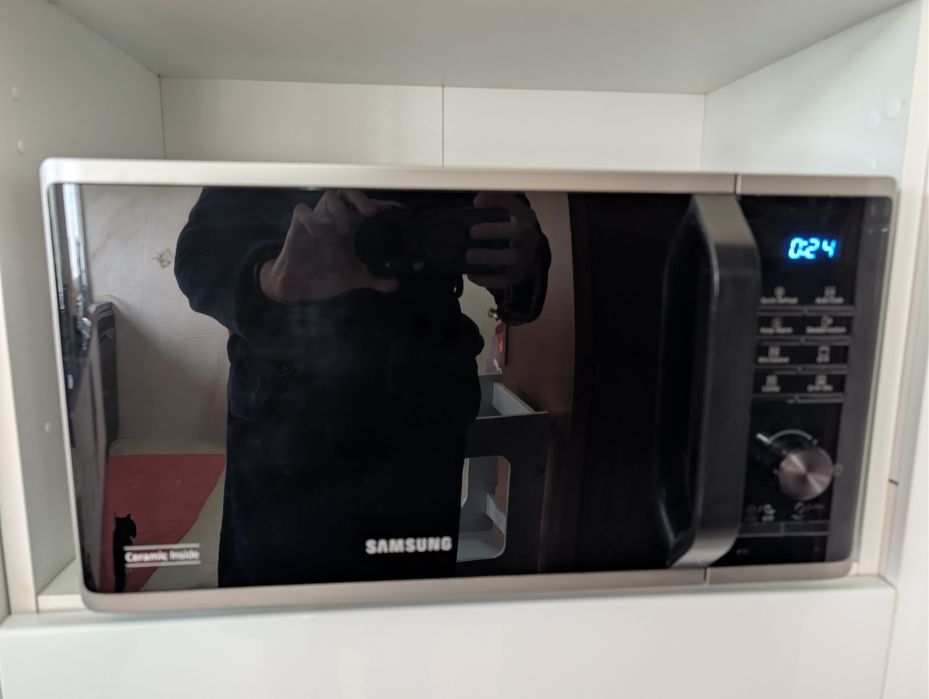 Microondas Samsung MG23K3515AS