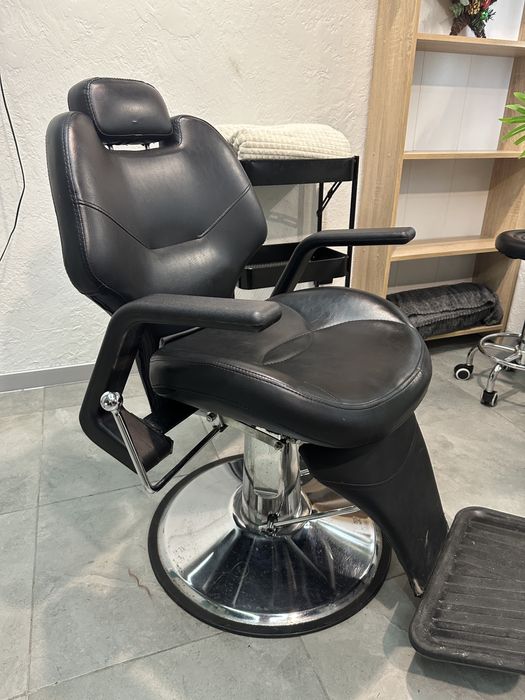 Розпродаж,барберскі крісла,дзеркала,холодильник, бойлер