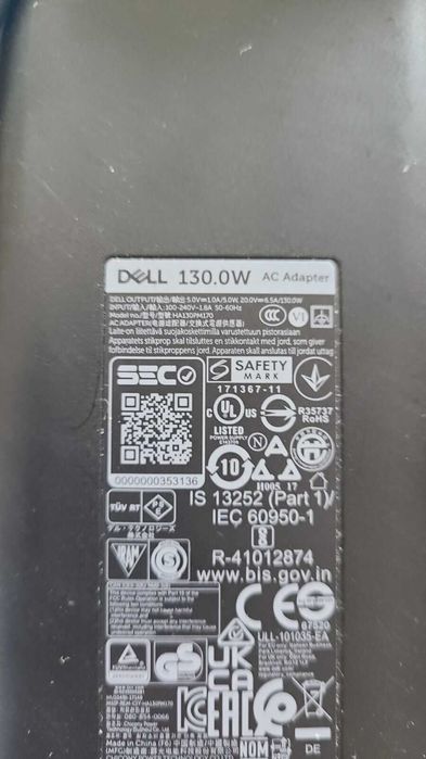 Блок питания для ноутбуков Dell 
130w 3 пин тонкий штекер