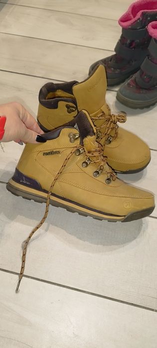 Buty nowe zymowe  , wygodne