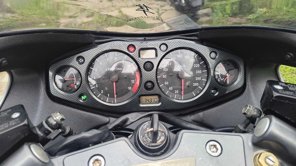 Suzuki Hayabusa Gsxr1300 Gsxr 2003r. 74tys km Stan b.d Prywatnie