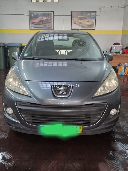 Vendido Peugeot 207 comercial de 2009