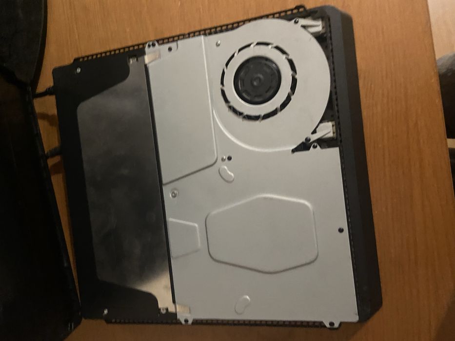 Playstation 4 de 500gb c/ gta 5