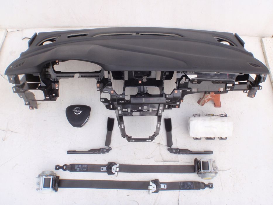 opel astra k v head up deska kokpit konsola poduszki