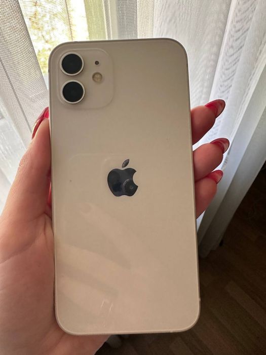 Iphone 12 128гіг коробка+чохли