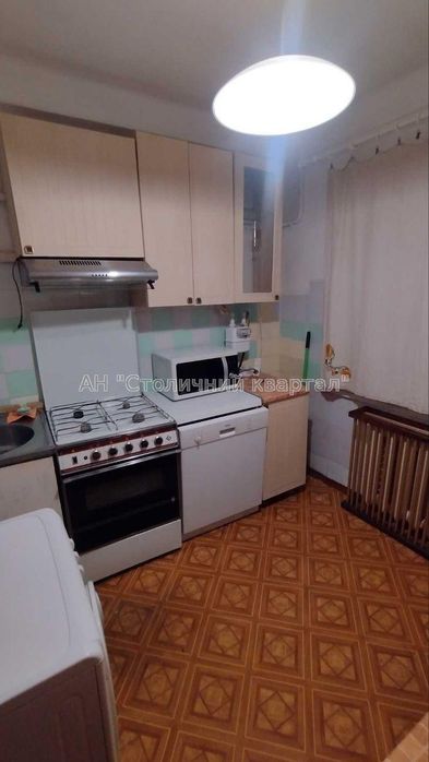 метро Виставковий центр Васильківська Голосіївський 116а