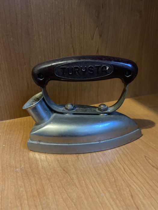 Stare zelazko turystyczne