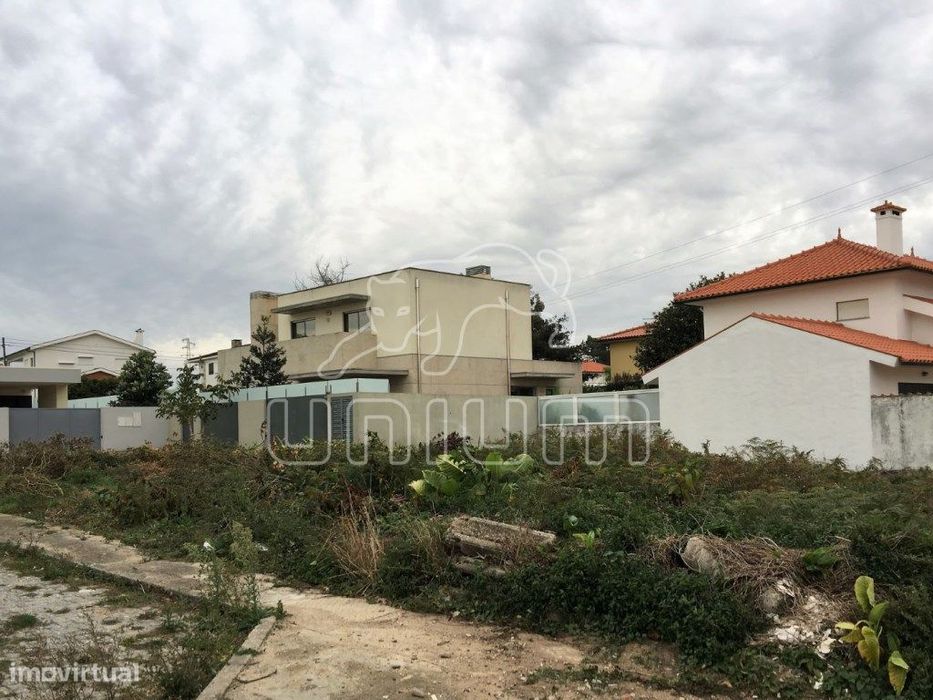 Terreno Carreço