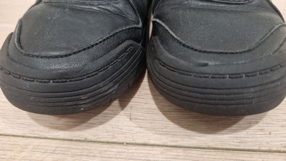 кросівки на хлопчика clarks