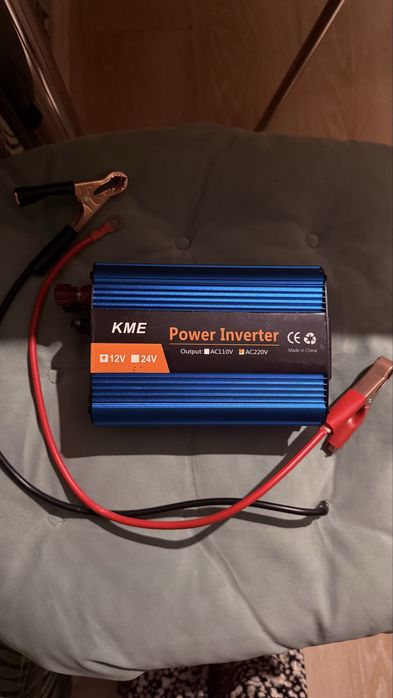 Инвертор автомобильный KME 12v-220v SSK-500W