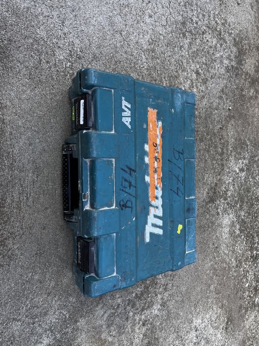 Makita HM0871C młot udarowy wyburzeniowy