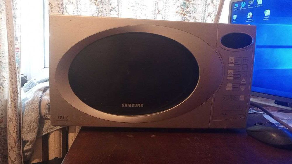 Микрохвильова піч