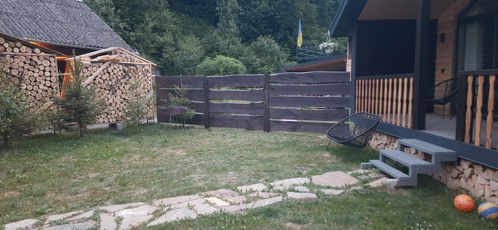 Котедж біля лісу 2