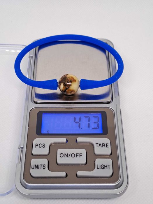 Bransoletka bursztyn bałtycki kulka mleczno-brudaskowa silikon #219