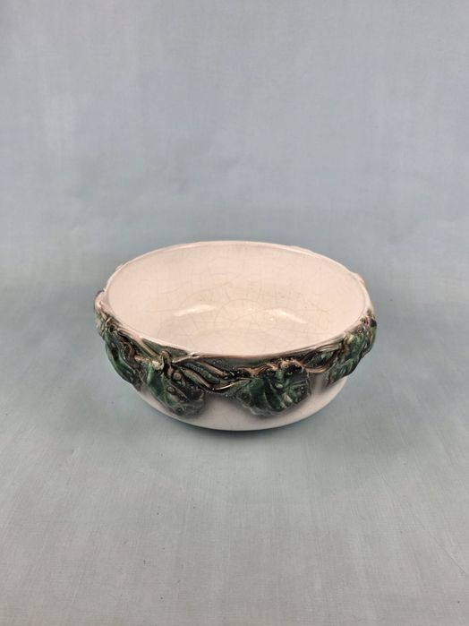 Ceramiczna donica, misa motywem roślinny