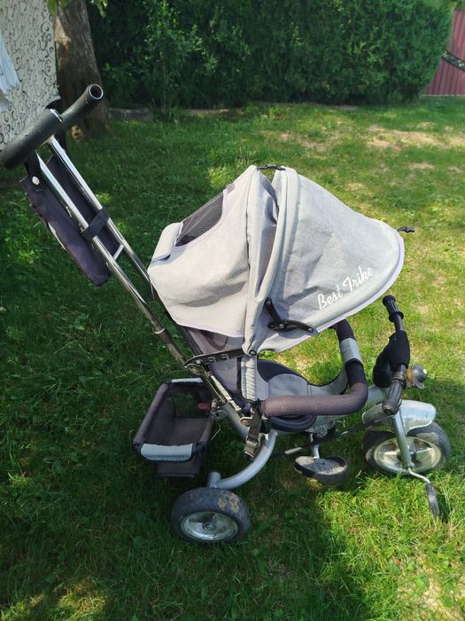 Велосипед з батьківською ручкою.