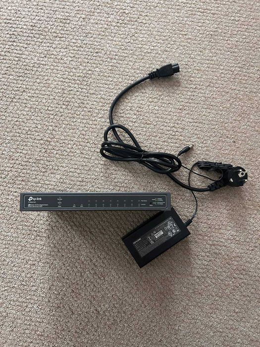 Switch TP-Link TL-SG2210P (8×PoE + 2×SFP)