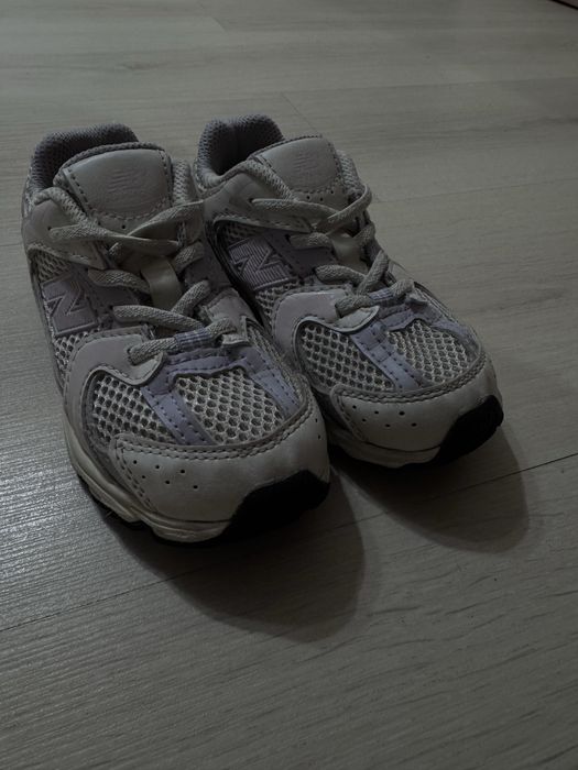 Дитячі кросівки 26,5-27р  new balance 530