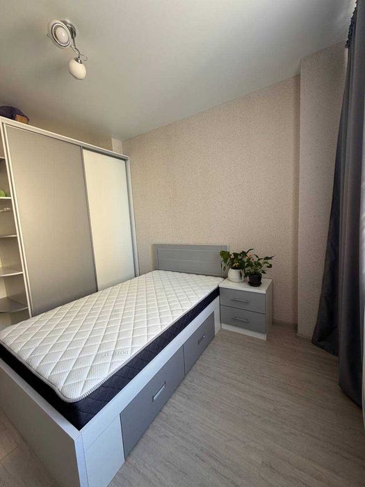 В продажу 2 квартира укомплектована та з ремонтом -  7 Небо, вул. Проїзна