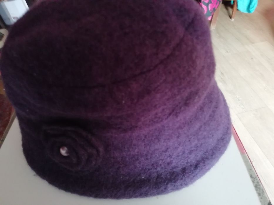 Nowa modna czapka z daszkiem