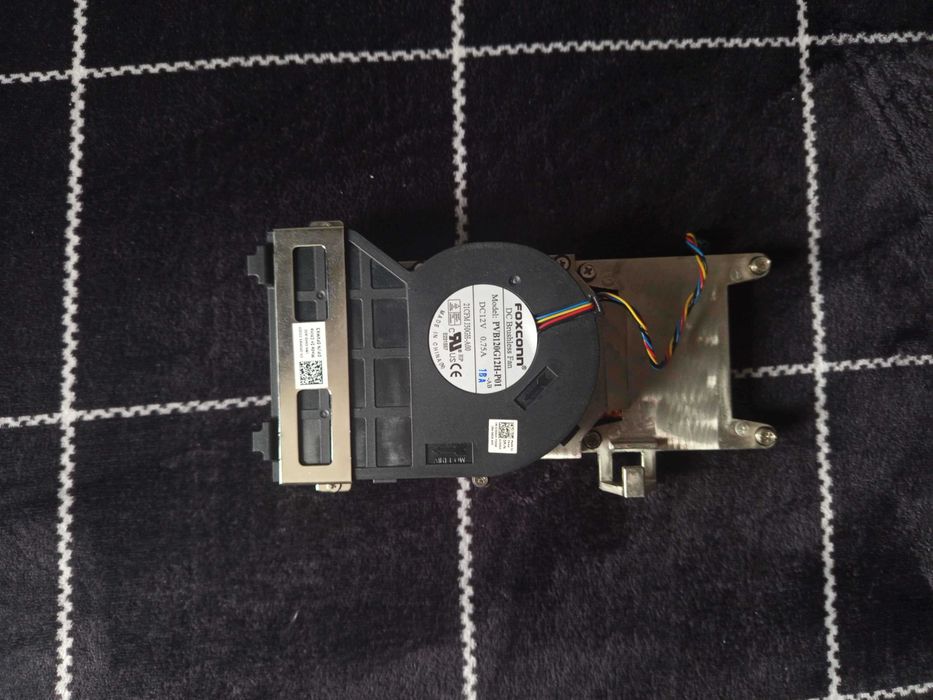 Chłodzenie procesora/cooler DELL CN-0J50GH PVB120G12H-P01