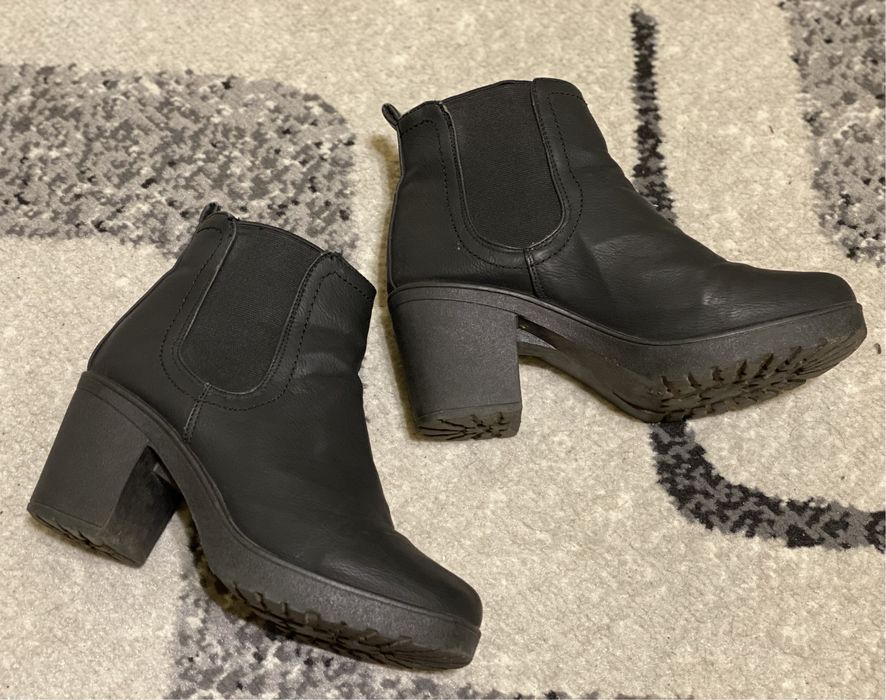 Черевики осінні жіночі