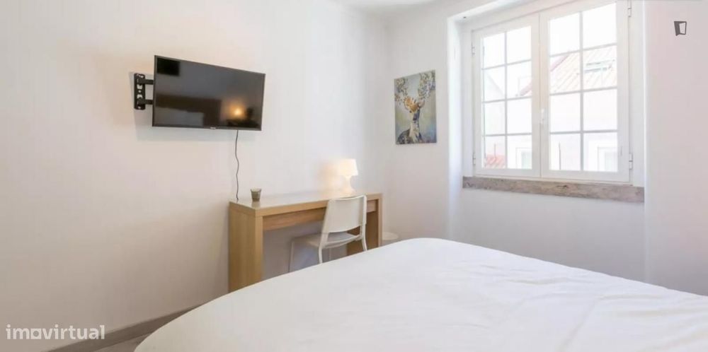 Quarto - localizado em Intendente Lisbon